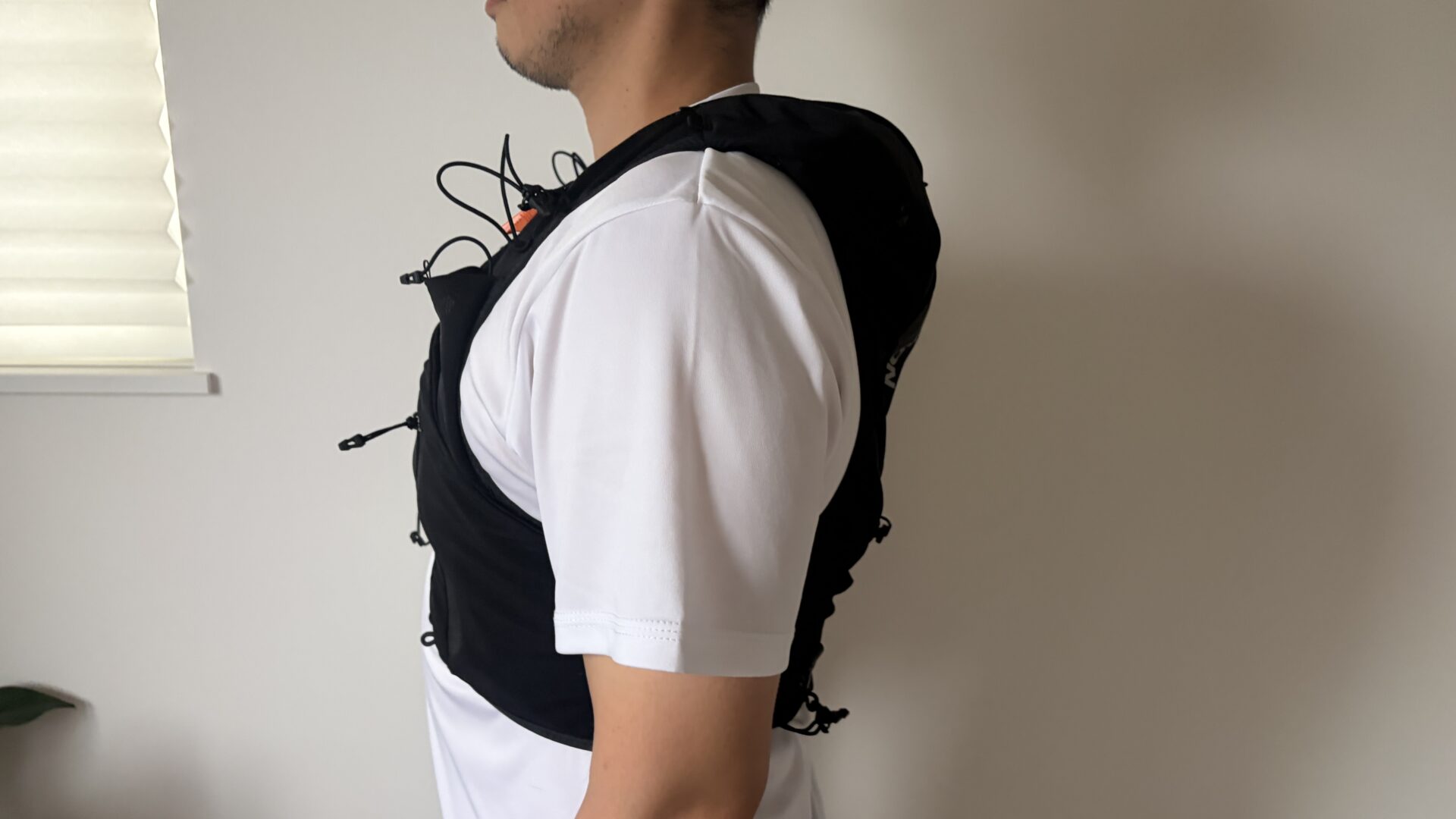 ADV SKIN 12のMサイズを着用した側面